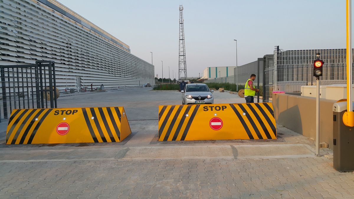 Дорожный блокиратор - модель 4